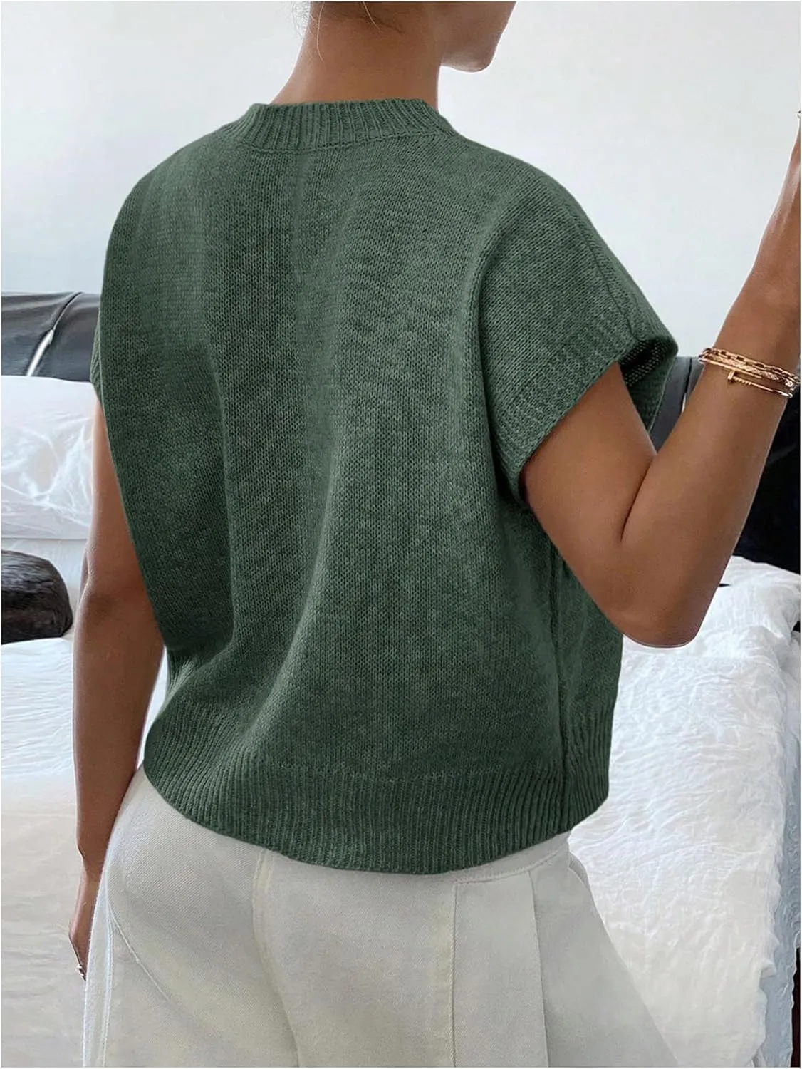 MakeMeChic Women's Floral Knitted Vest Top Sleeveless Pullover Sweater Vest